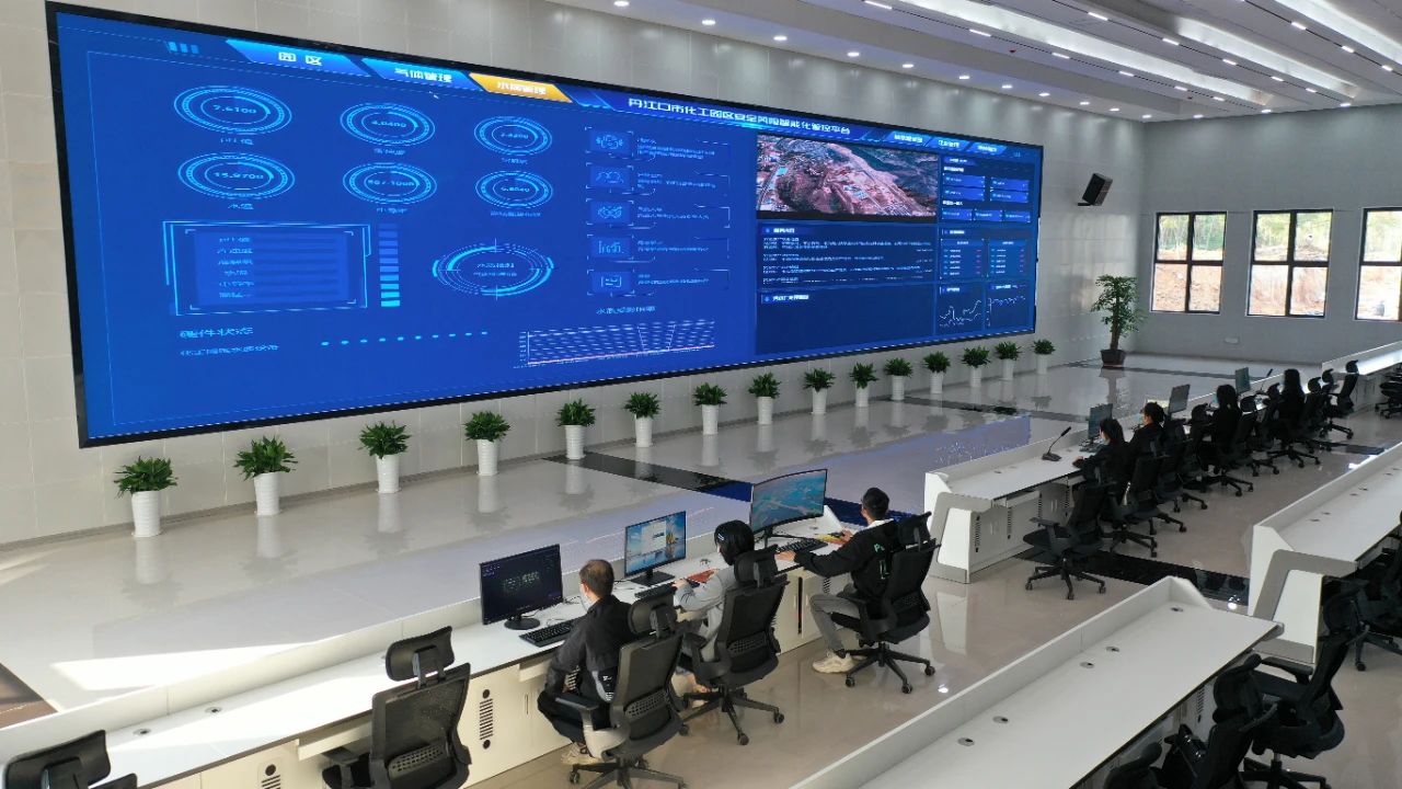 鉚足干勁 全力沖刺 | 丹江口市化工園區(qū)二期項目進入收尾階段